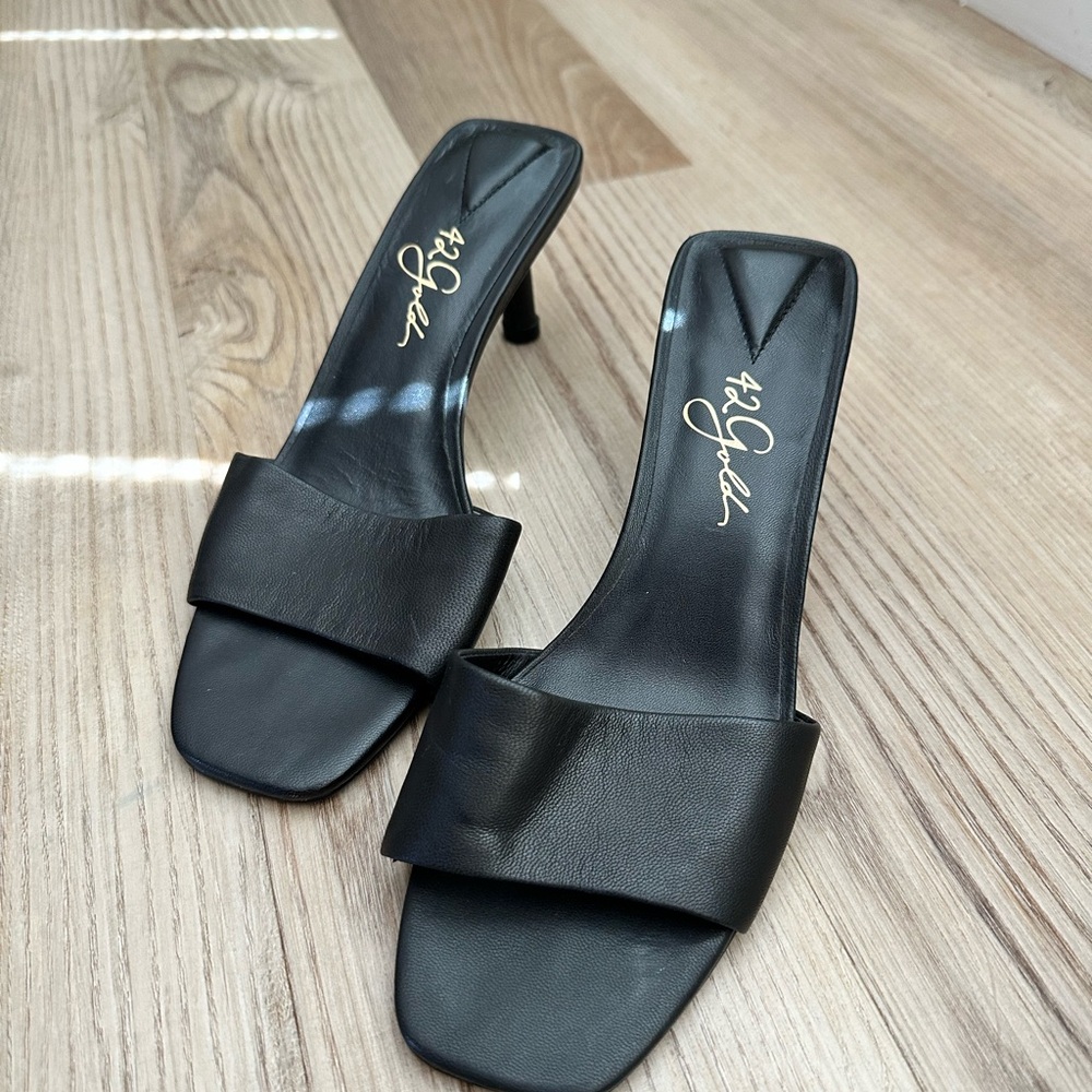 42 GOLD Lilith Heeled Leather Mules